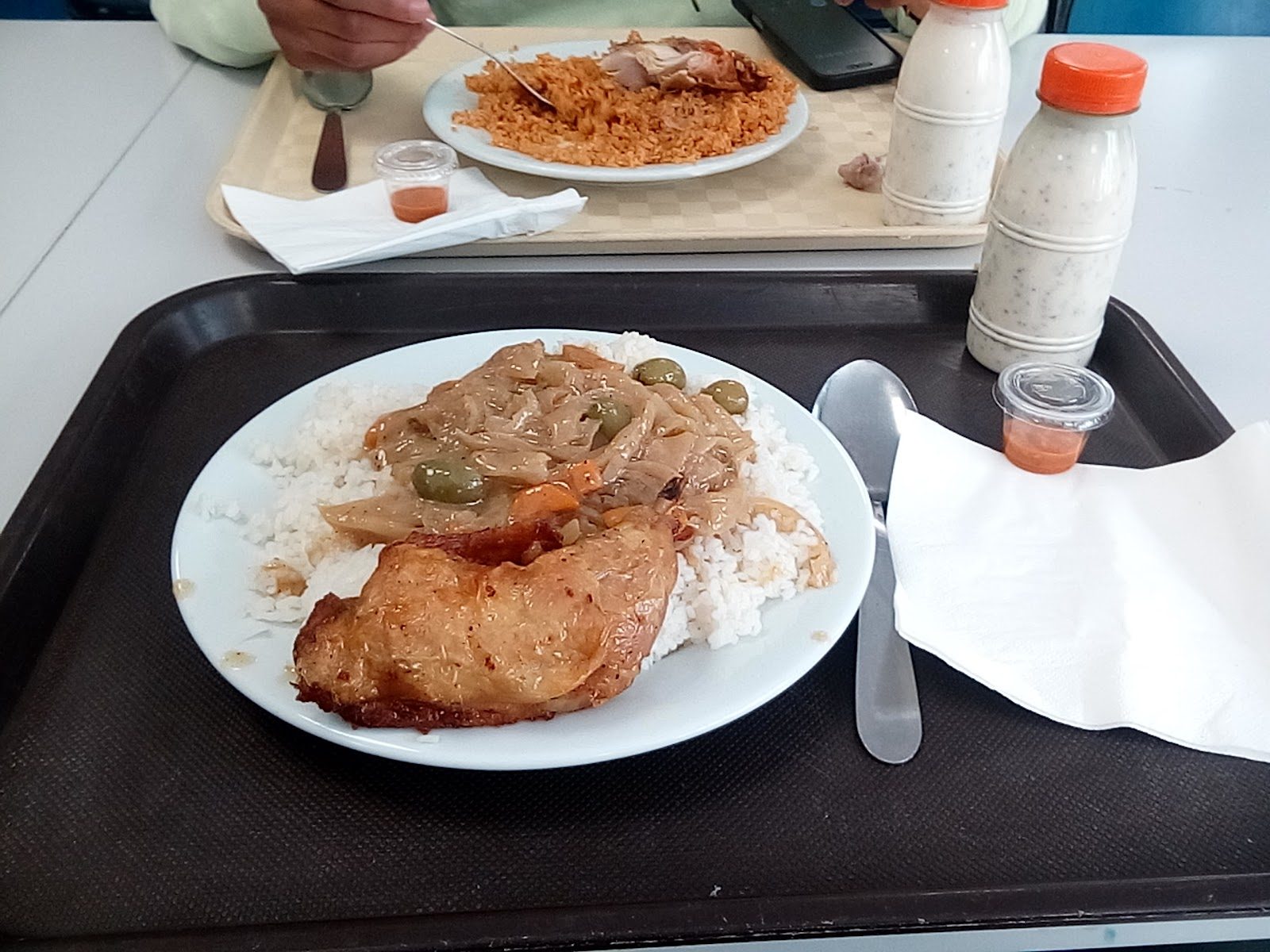 Agcs Les Deux Fleuves, restaurant à Rouen